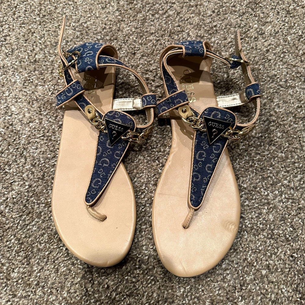 Guess monogram navy gold sandals women’s size 8